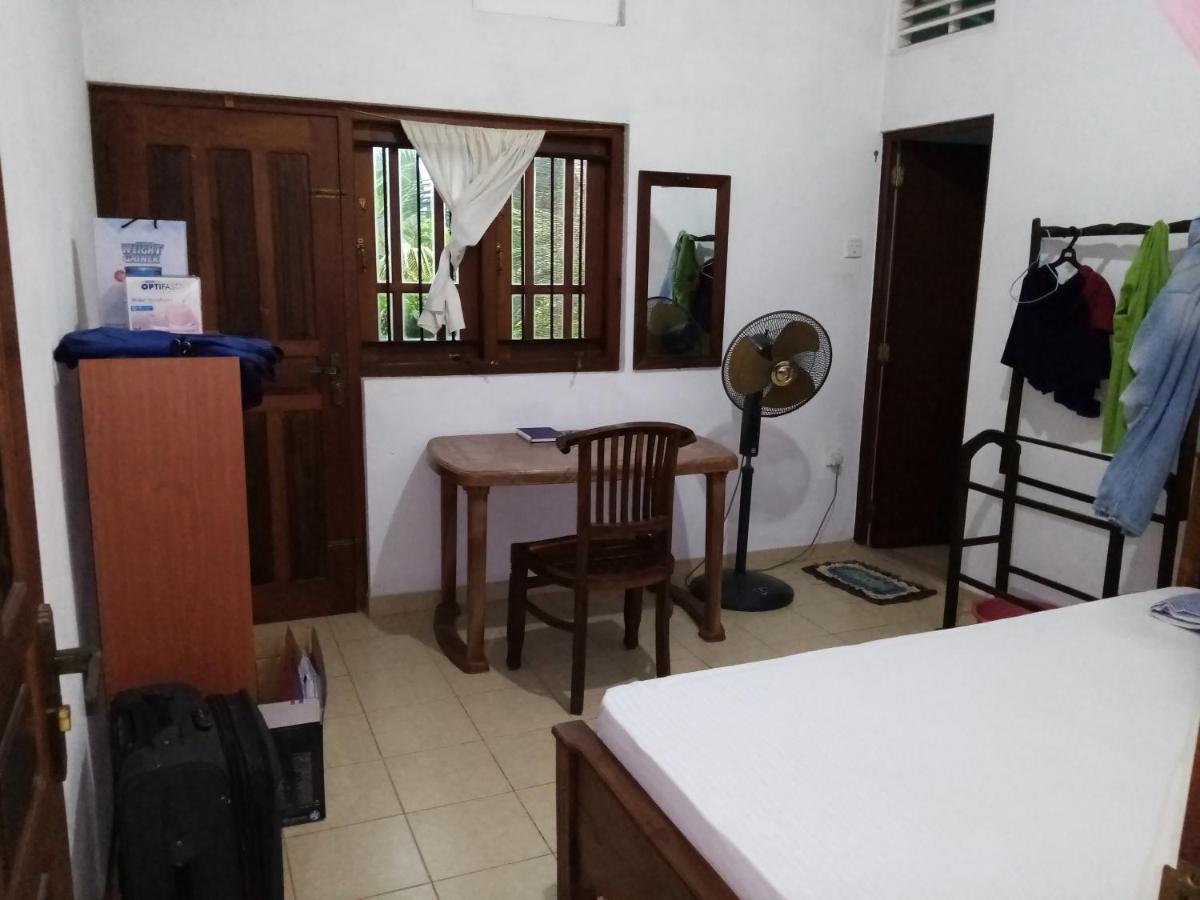 Sunny Side 89 Hotel Galle Buitenkant foto