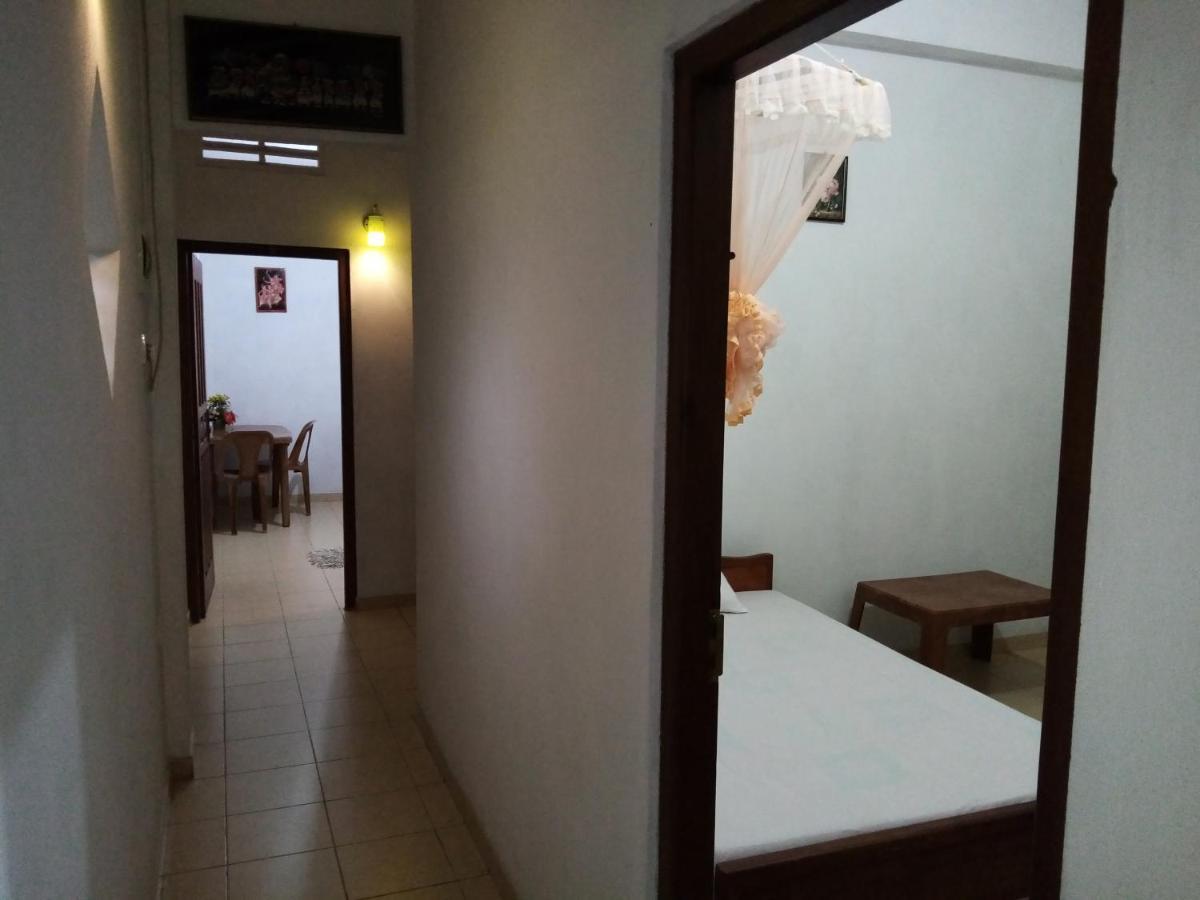 Sunny Side 89 Hotel Galle Buitenkant foto