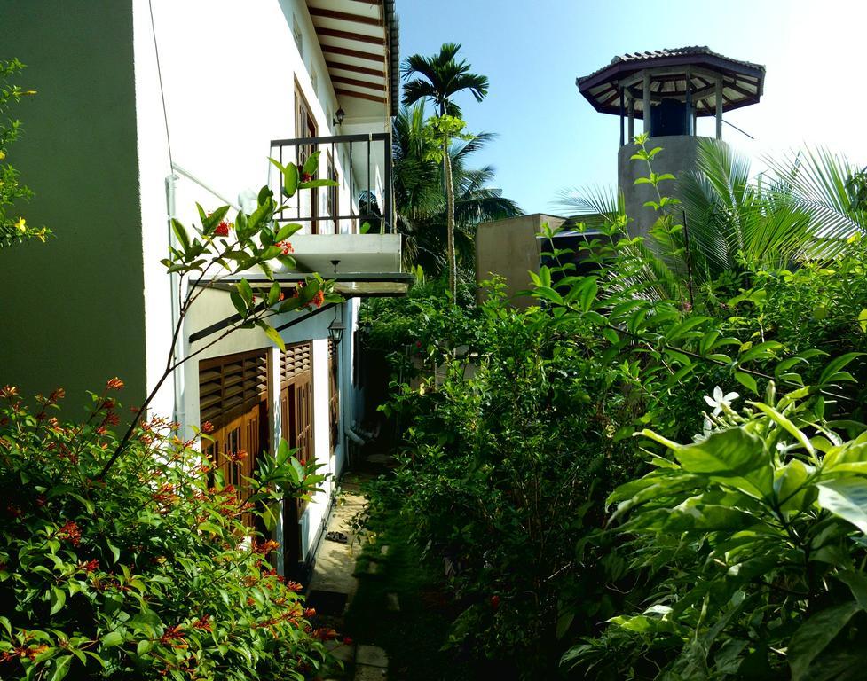 Sunny Side 89 Hotel Galle Buitenkant foto