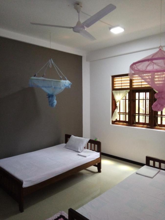 Sunny Side 89 Hotel Galle Buitenkant foto